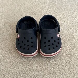 Toddler crocs blue size 5